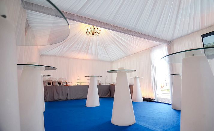 АЛЫЕ ПАРУСА