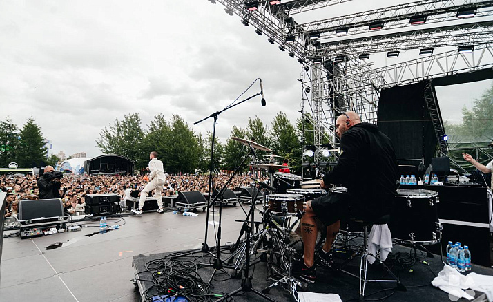 БЕЛАЯ СЦЕНА