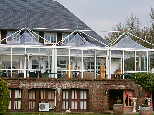 GLASS ROOF