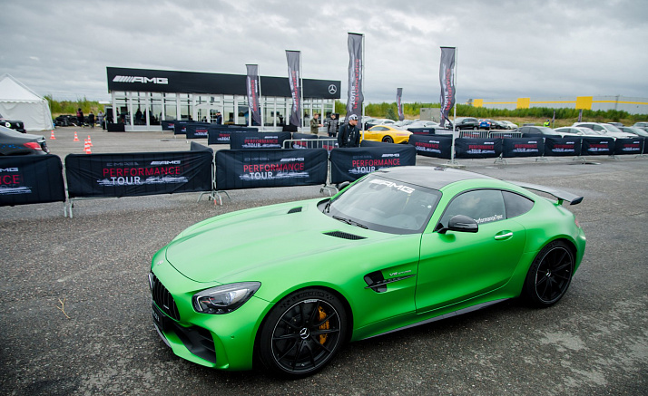 AMG PERFORMANCE TOUR